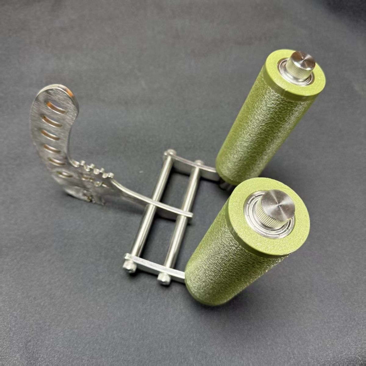 أداة تمرين المعصم على شكل حرف  - مراجعة Wrist Roller Forearm وسعره