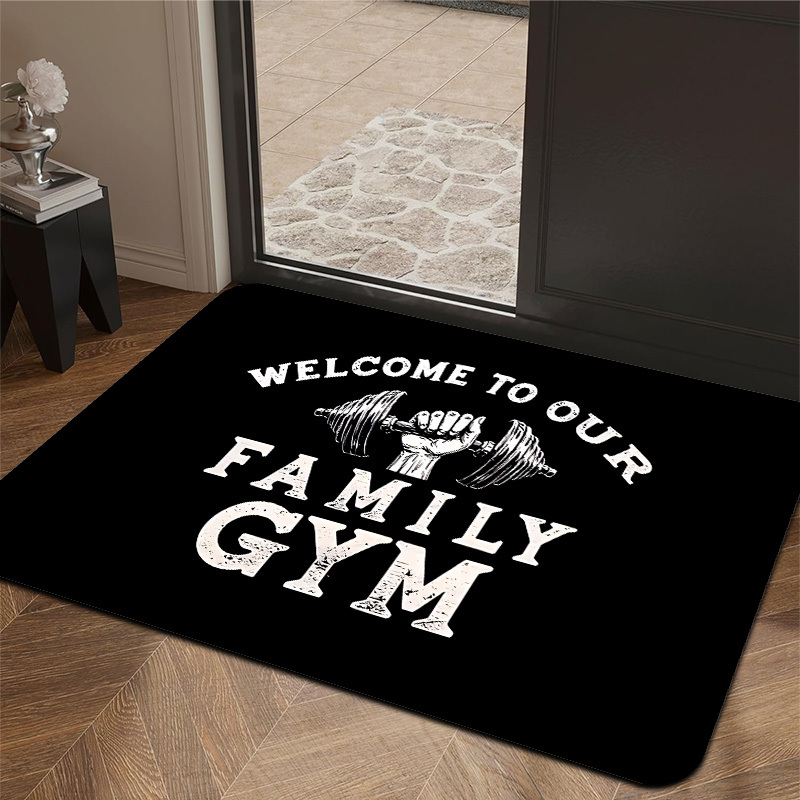 سجادة مطبوعة عليها شعار Family - مراجعة Home Gym Interior Design وسعره